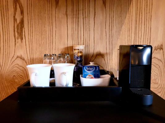 Room image 3