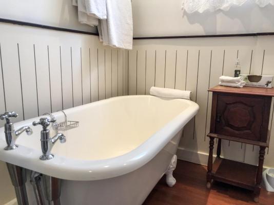 Room image 9