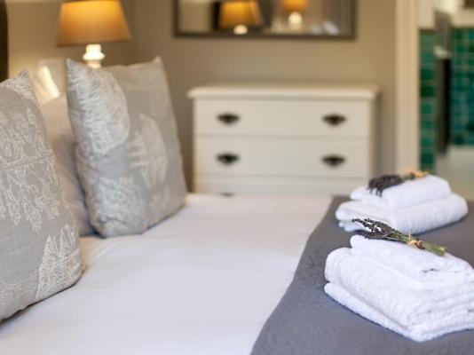 Room image 1