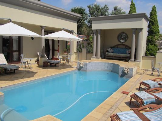 Villa Lugano Guesthouse - 236763