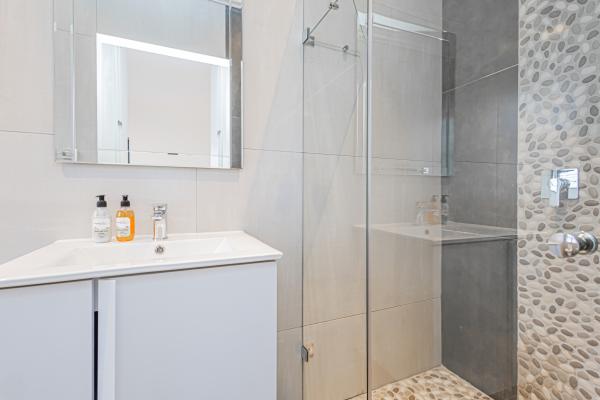 Room image 5