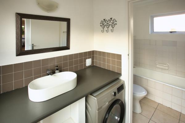 Room image 1