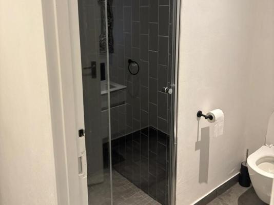 Room image 6