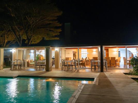 Oyster Bay Lodge - 237778