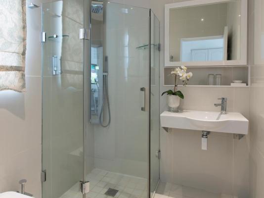 Room image 1