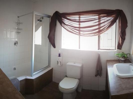 Room image 2