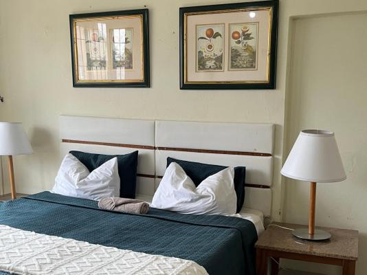 Room image 8