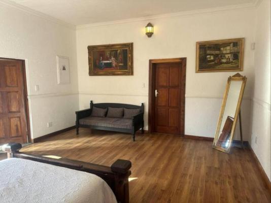 Bishop Manor - 238508