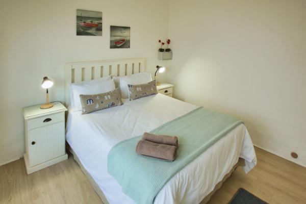 Sea Cottage Langebaan 4 Sleeper - 238901