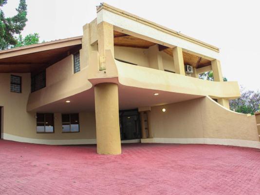 The Pillows Suites Villa - 239360