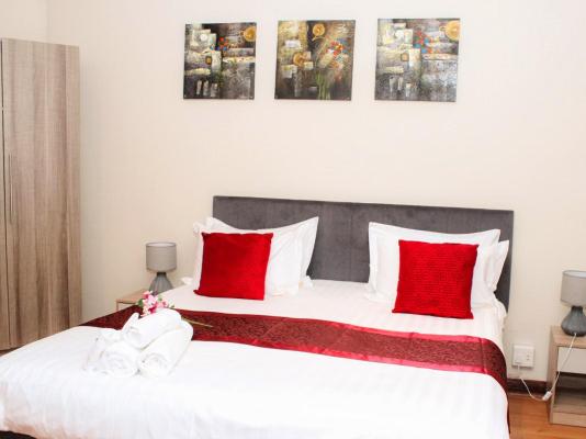 The Pillows Suites Villa - 239384