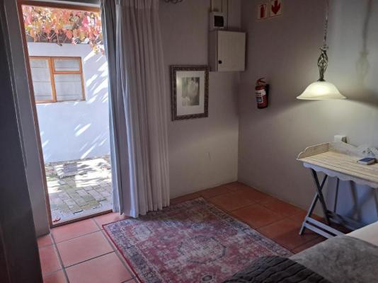 Room image 4