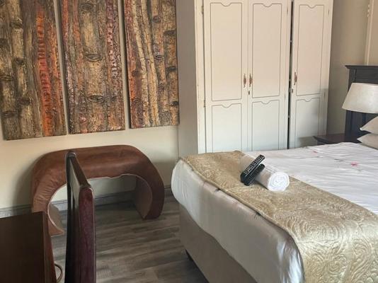Relekane Guest House - 239951