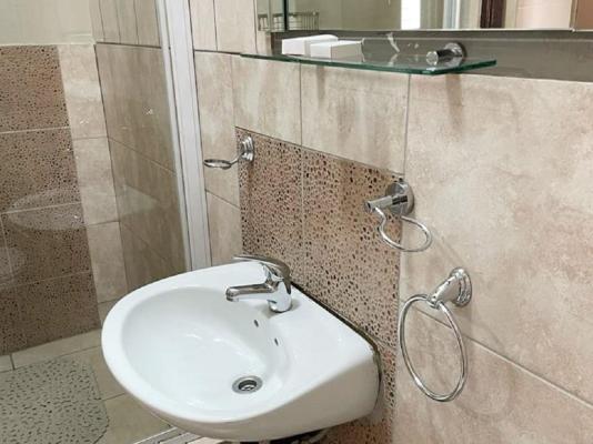 Room image 7