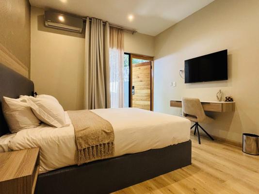 Room image 6
