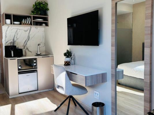 Room image 9