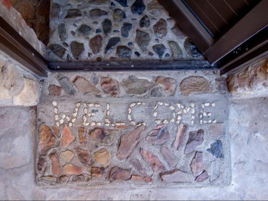 Room image 12