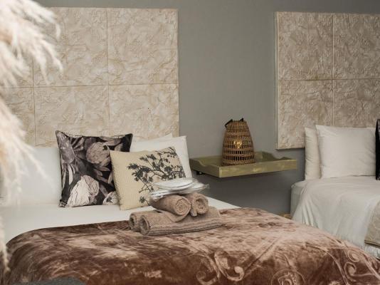 Desert Wind Private Guest and Game Farm - 240733