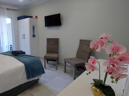 Room image 4
