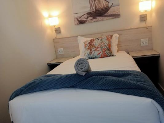 Room image 5