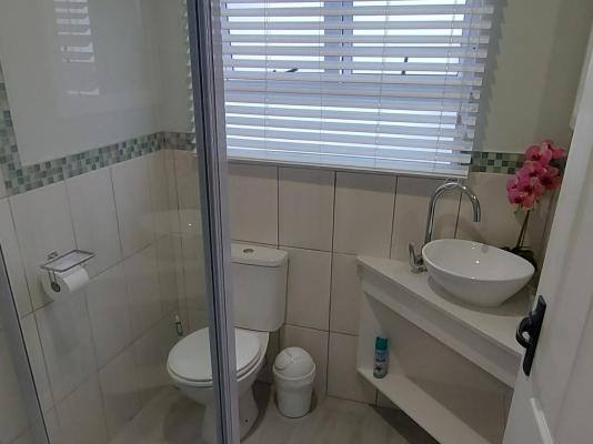 Room image 5