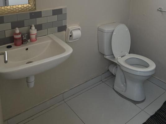 Room image 1