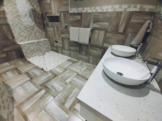 Room image 5
