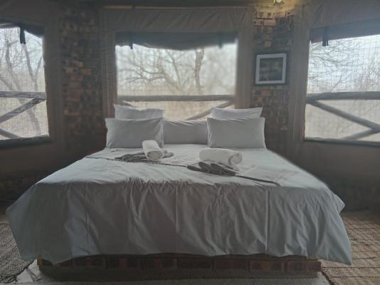 Room image 3