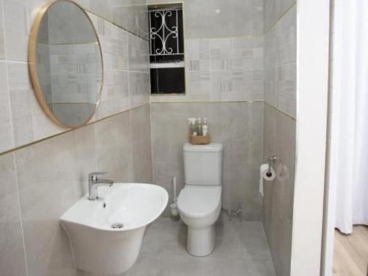 Room image 2