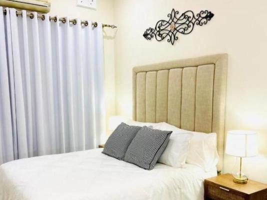 Room image 3