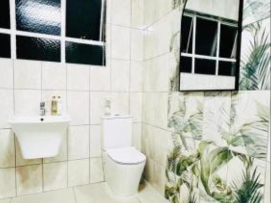 Room image 2