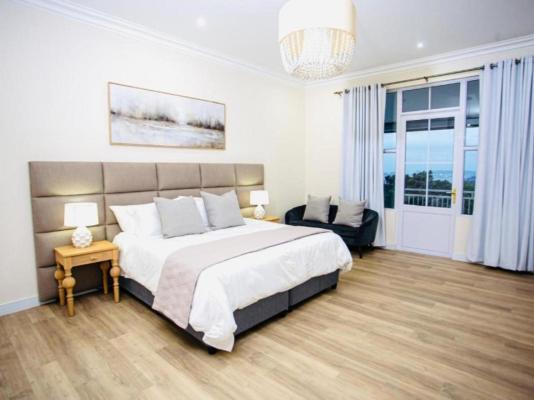 Room image 9