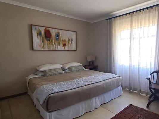 Room image 3