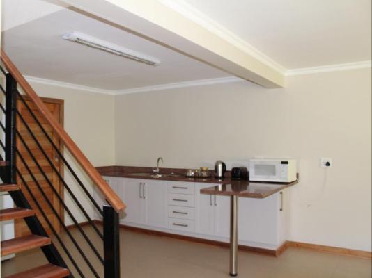 Room image 3
