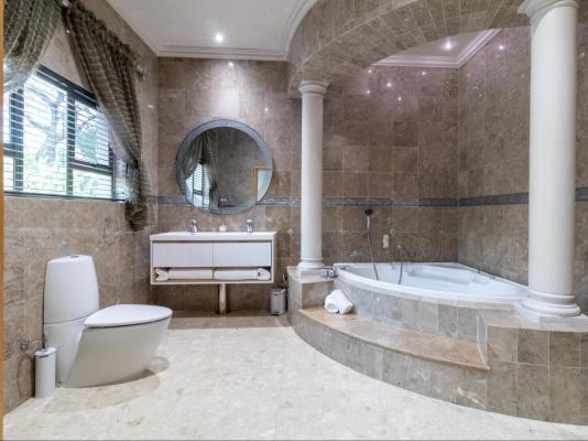 Room image 5