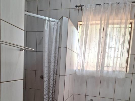 Room image 1