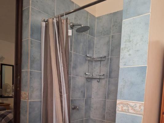 Room image 3