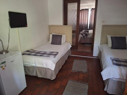 Room image 6