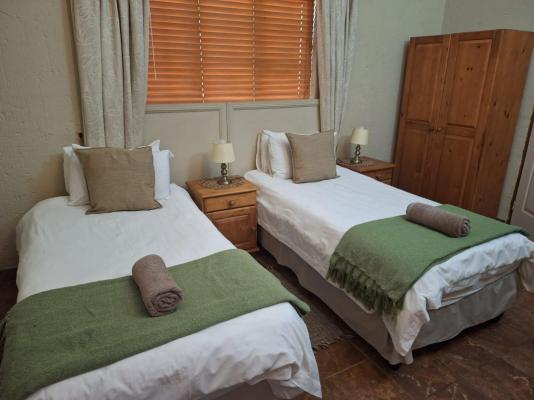 Room image 2