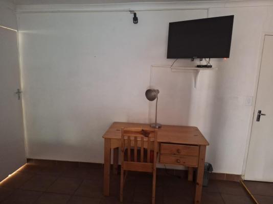 Room image 2