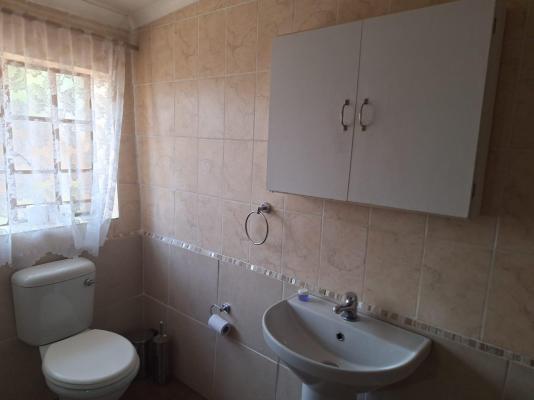 Room image 2