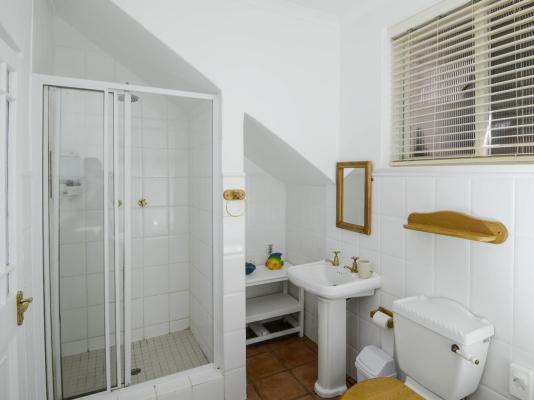 Room image 1