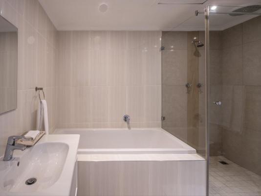 Room image 15