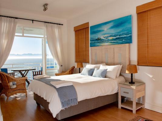 Room image 3