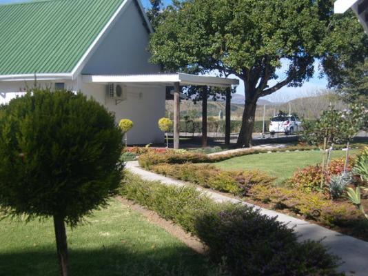 Mount Currie Inn - 242089