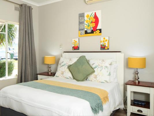 Mount Currie Inn - 242120