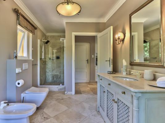 Devonport House - Constantia - 242199