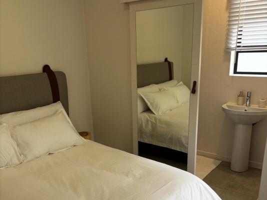 Room image 2