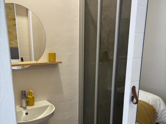 Room image 13