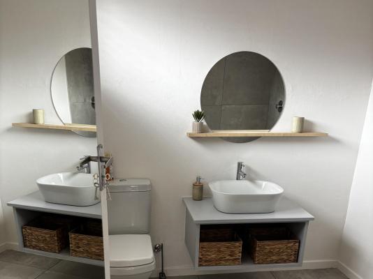 Room image 1